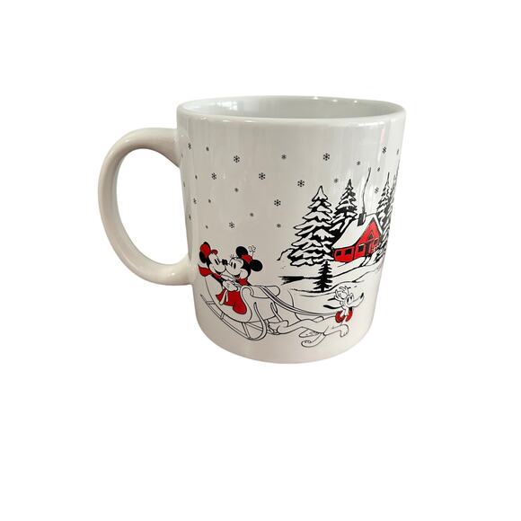 Disney Mickey Mouse and Minnie Mouse Winter Scene Large Mug Christmas - Picture 2 of 4
